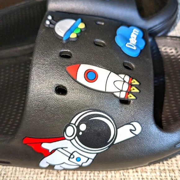 CERYTHRINA Black Slide Sandals Anti-Slip Pillow Slippers Ultra Light Space theme - Picture 5 of 7